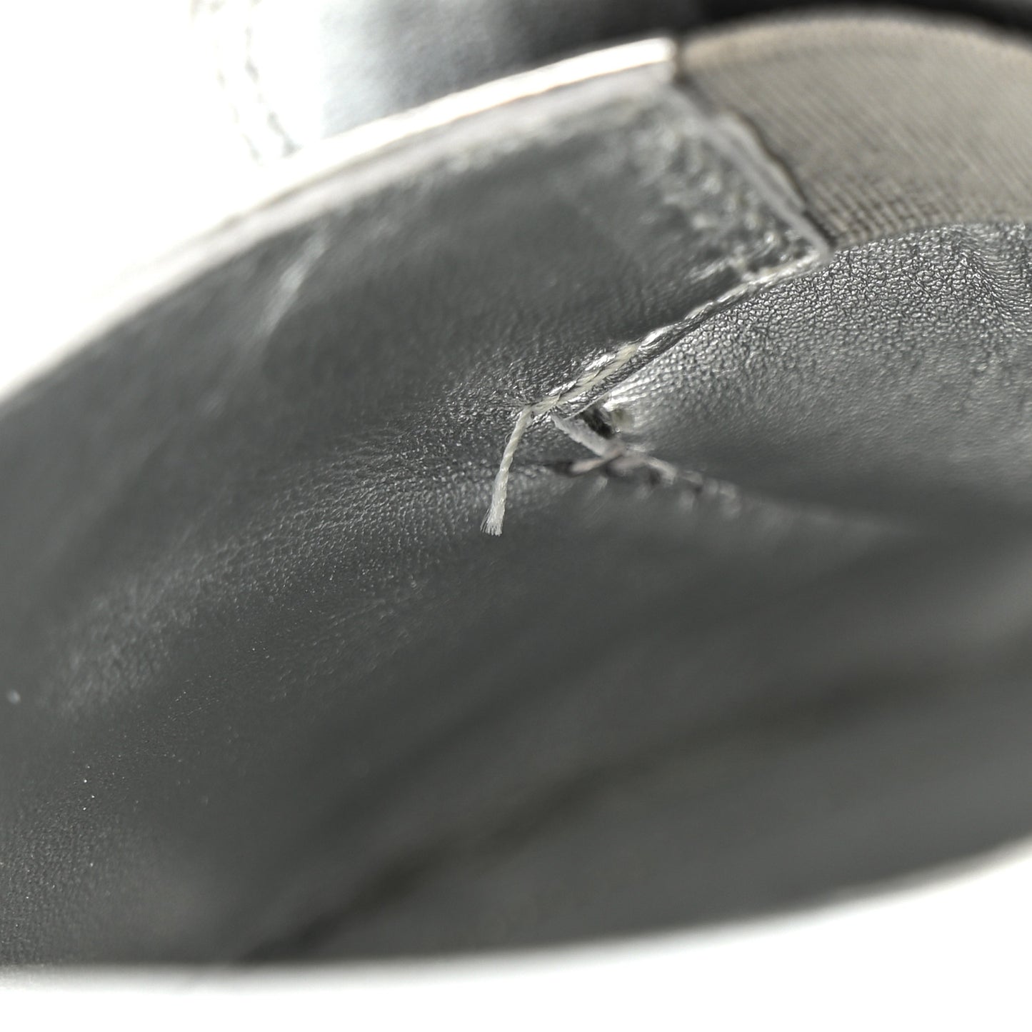 Metallic Brushed Calfskin Metal Triangle Logo 50mm Loafers 39 Argento