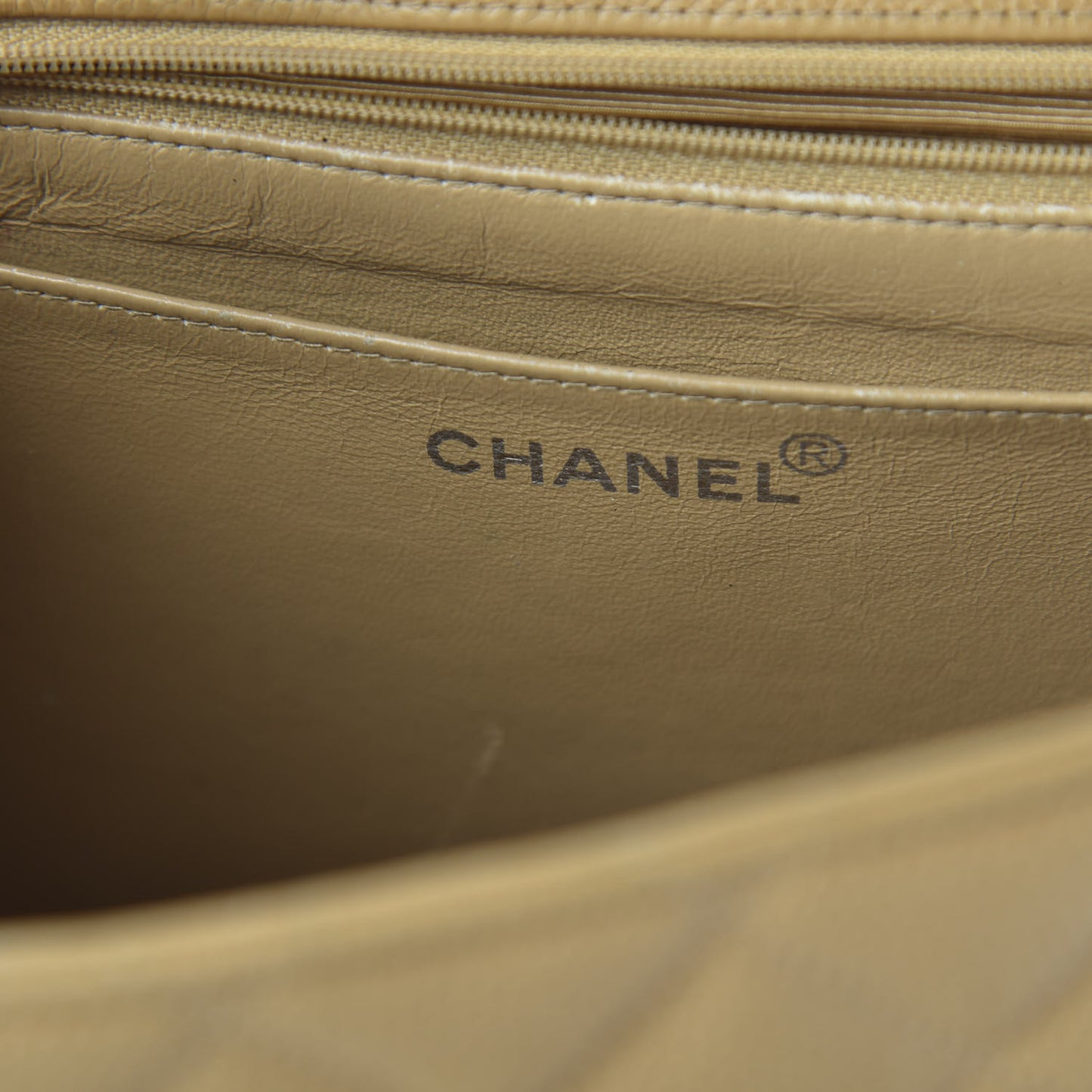 Caviar Quilted Jumbo Single Flap Beige