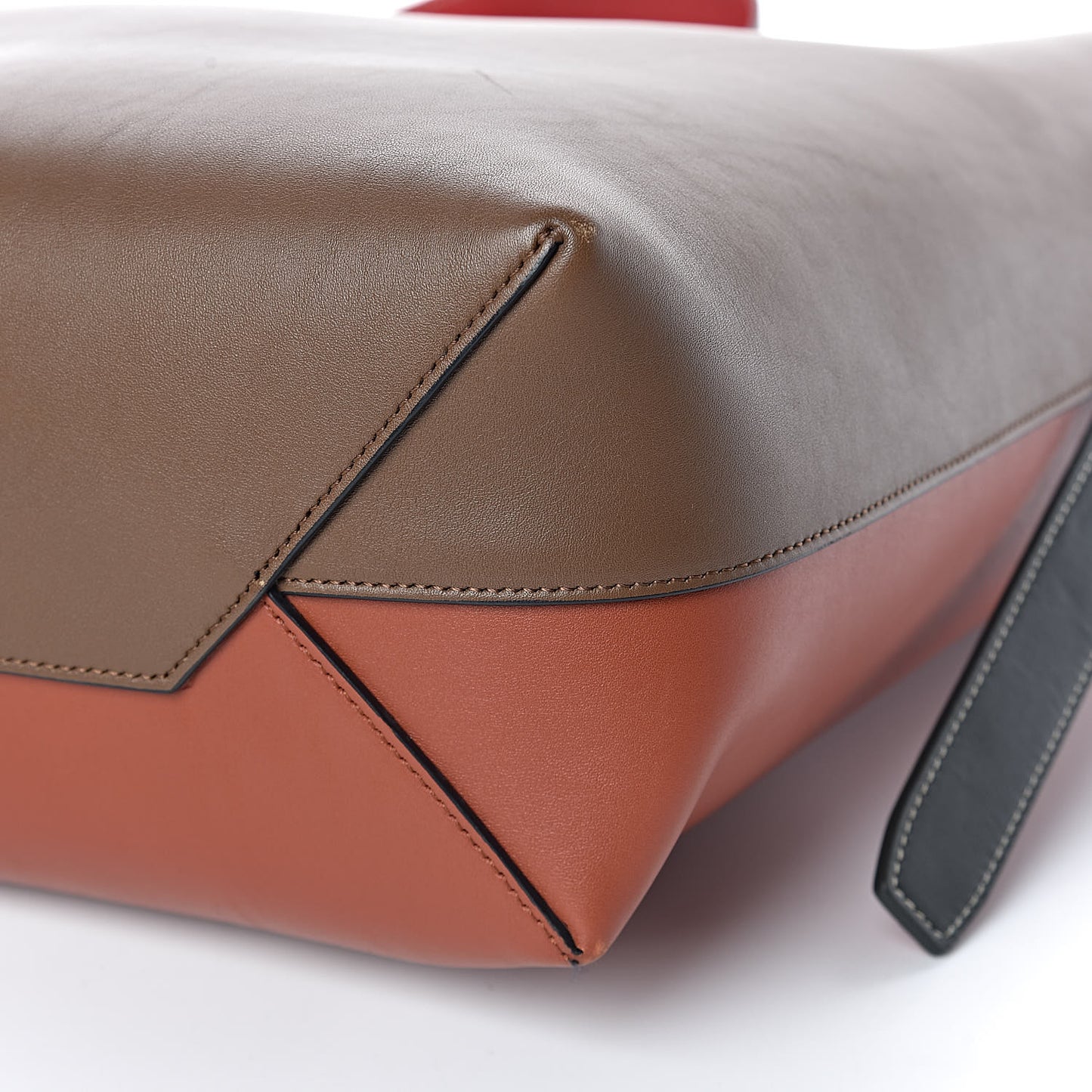 Shiny Smooth Calfskin Small Twisted Cabas Camel Tan