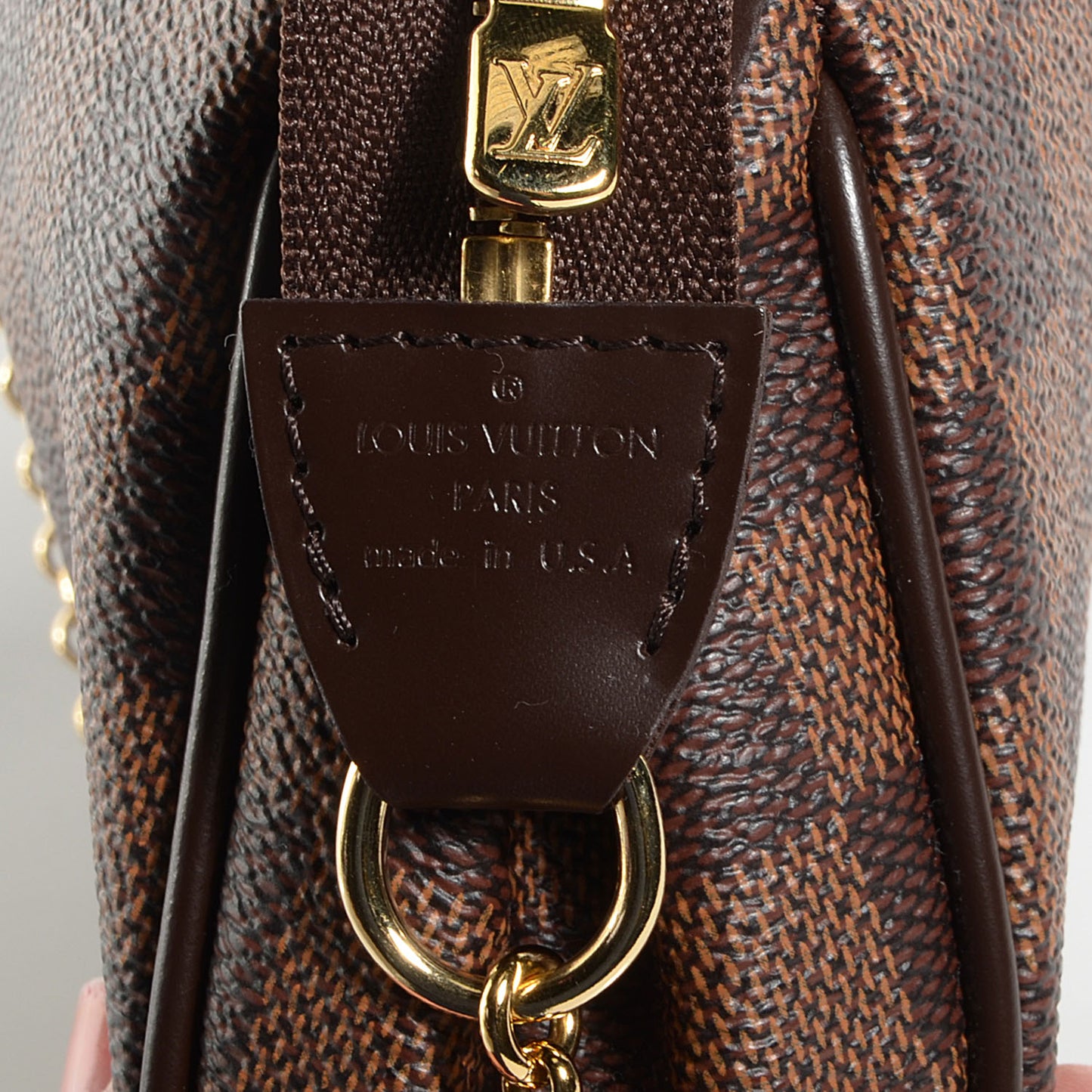 Damier Ebene Eva Clutch