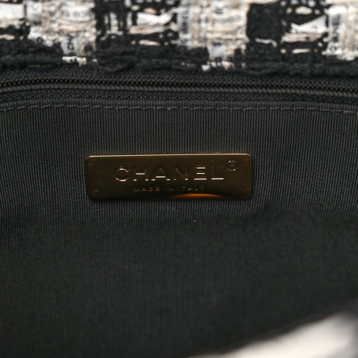 Tweed Quilted Maxi Chanel 19 Flap Black Ecru White