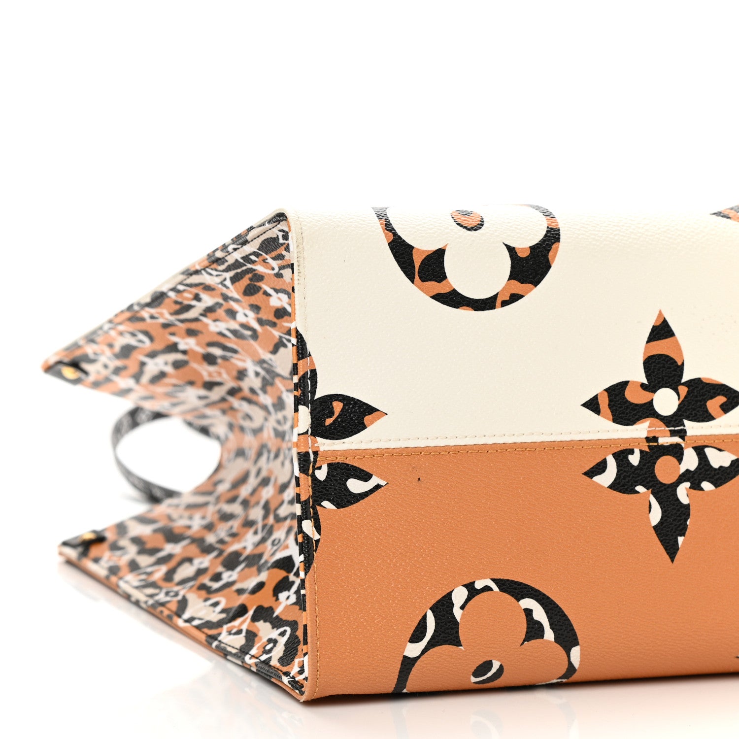 Louis Vuitton Monogram Giant Jungle Onthego GM Ivory 8 of 12