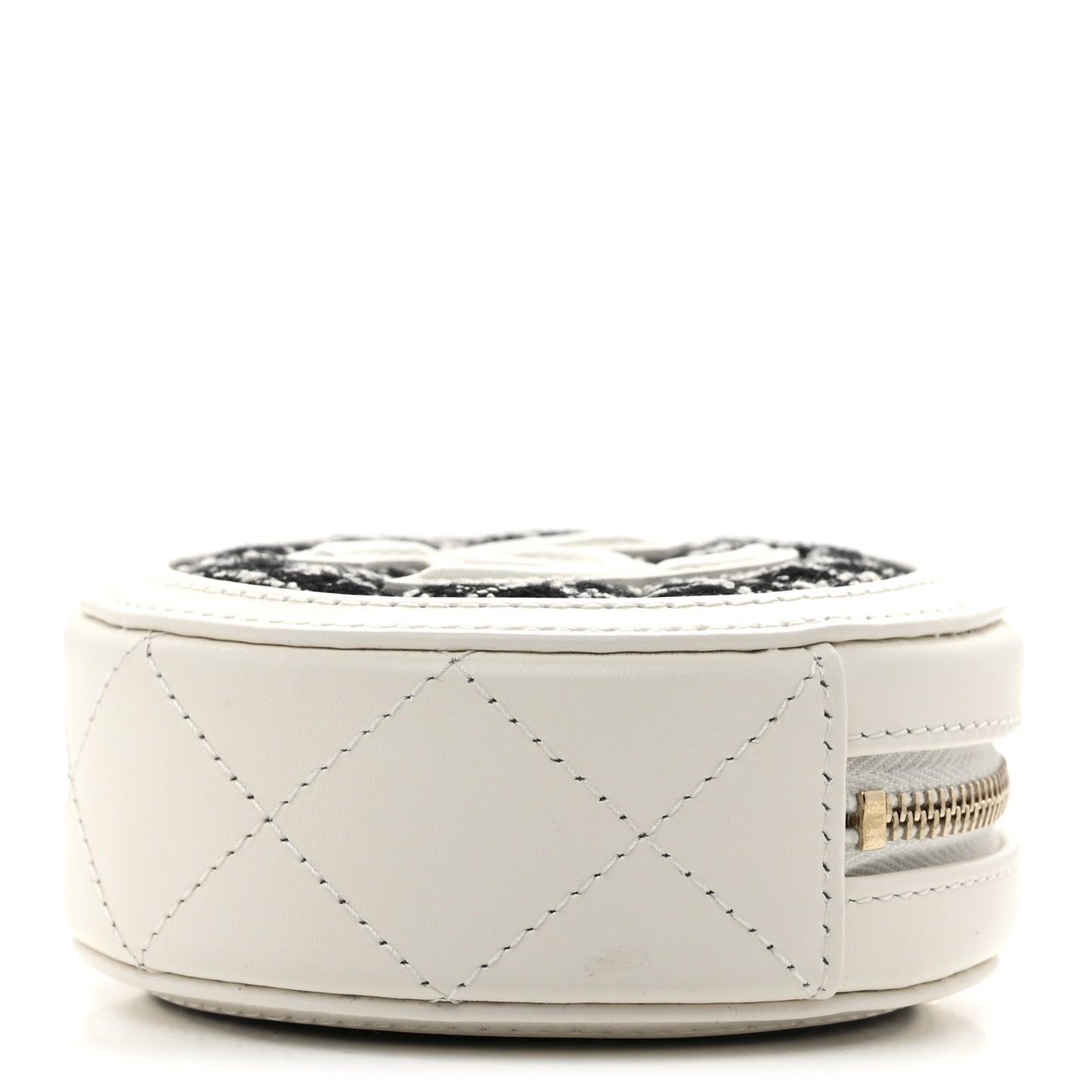 Tweed Quilted Round Filigree Pouch With Chain White Black