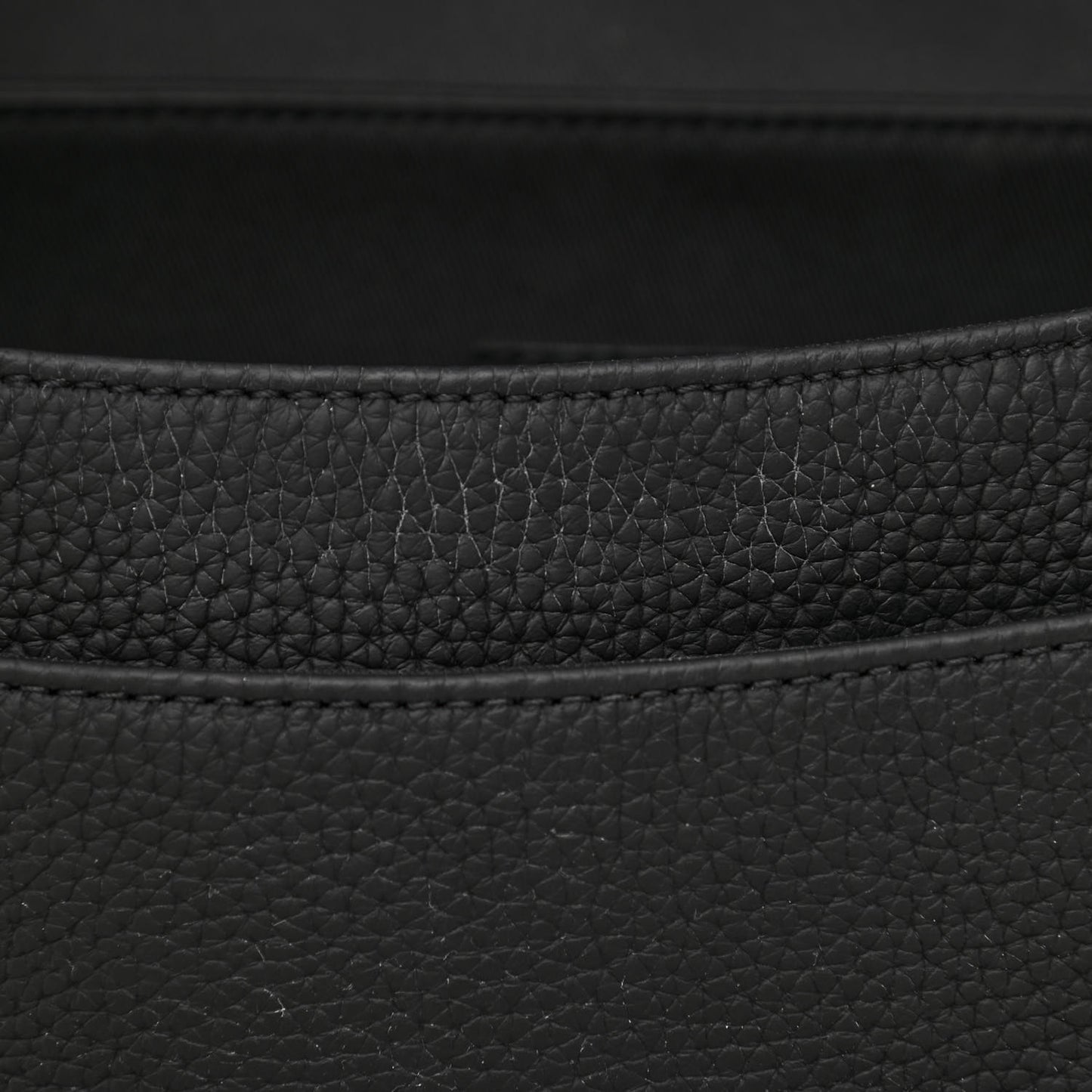 Taurillon Christopher Messenger Black