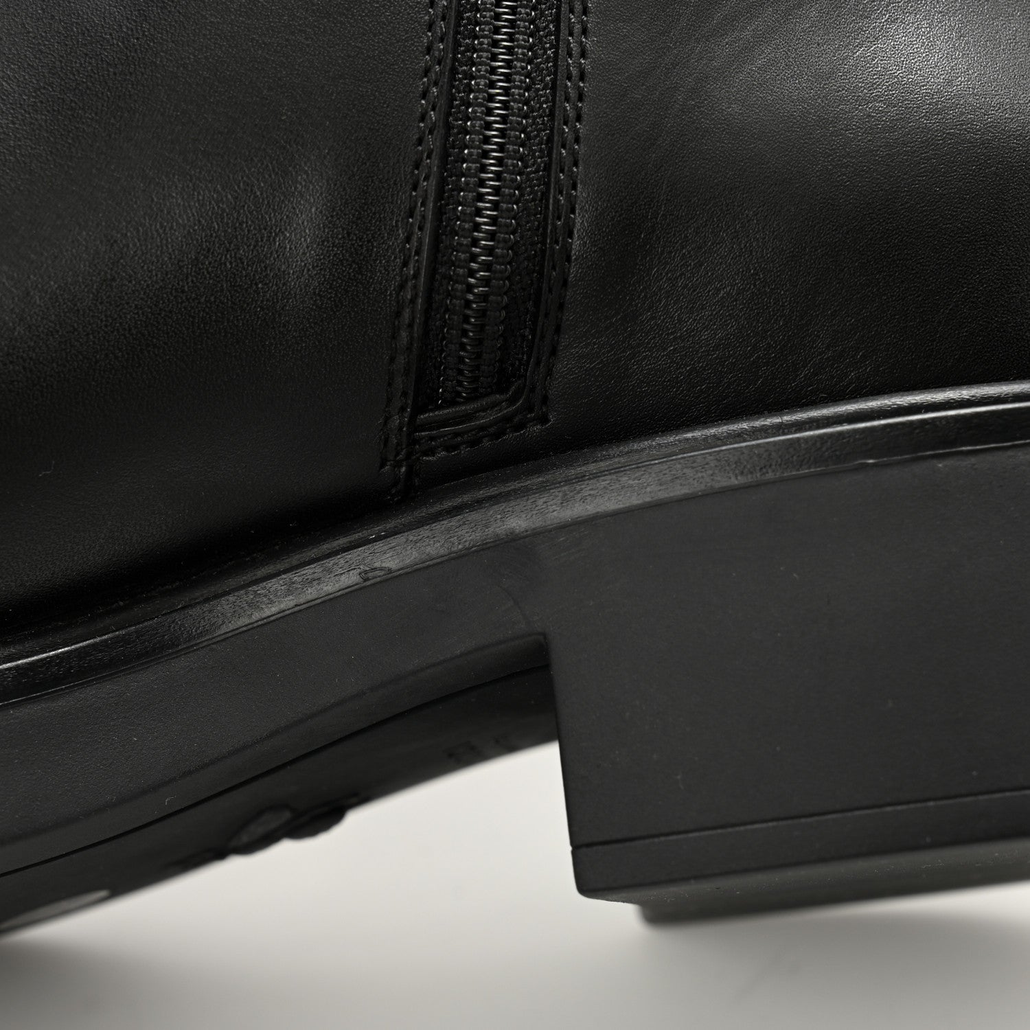 Gucci Calfskin Over The Knee Boots 38.5 Black 10 of 10