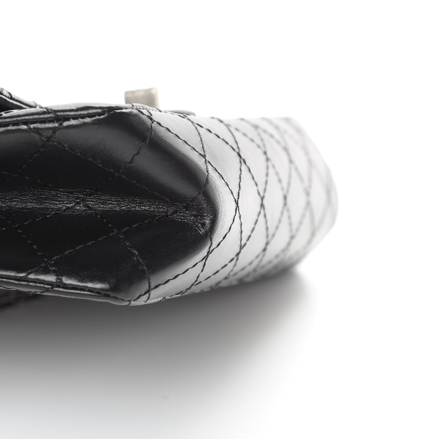 Chanel Aged Calfskin Quilted 2.55 Reissue 225 Flap Black 14 of 14