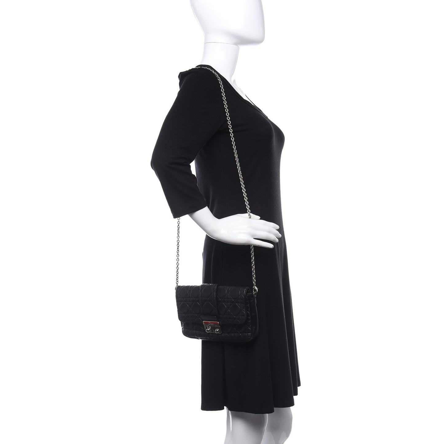 Lambskin Cannage New Lock Pouch Black