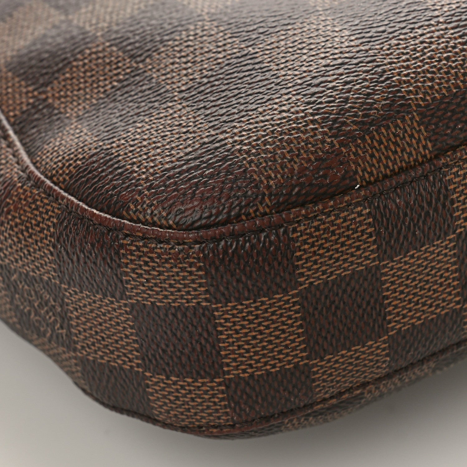 Louis Vuitton Damier Ebene South Bank Besace 7 of 11