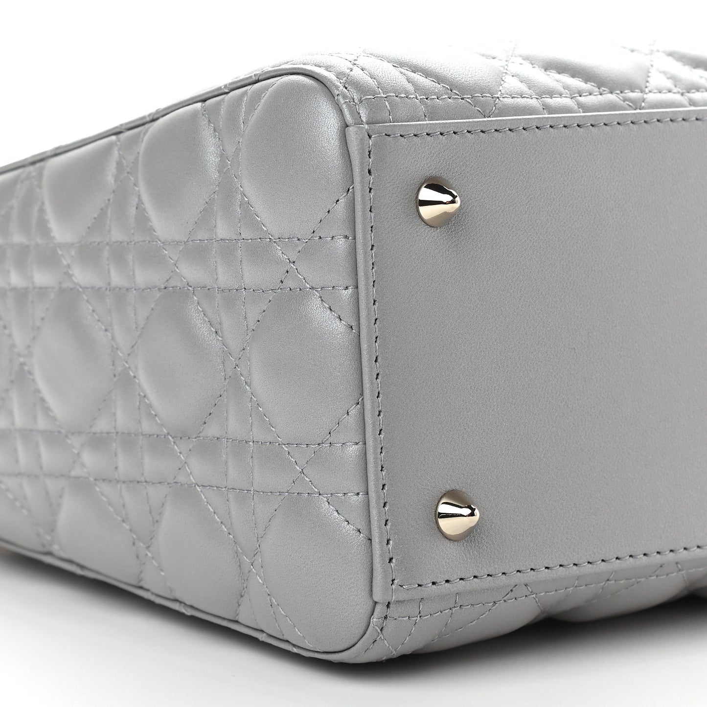Pearly Lambskin Cannage Medium Lady Dior Opaline