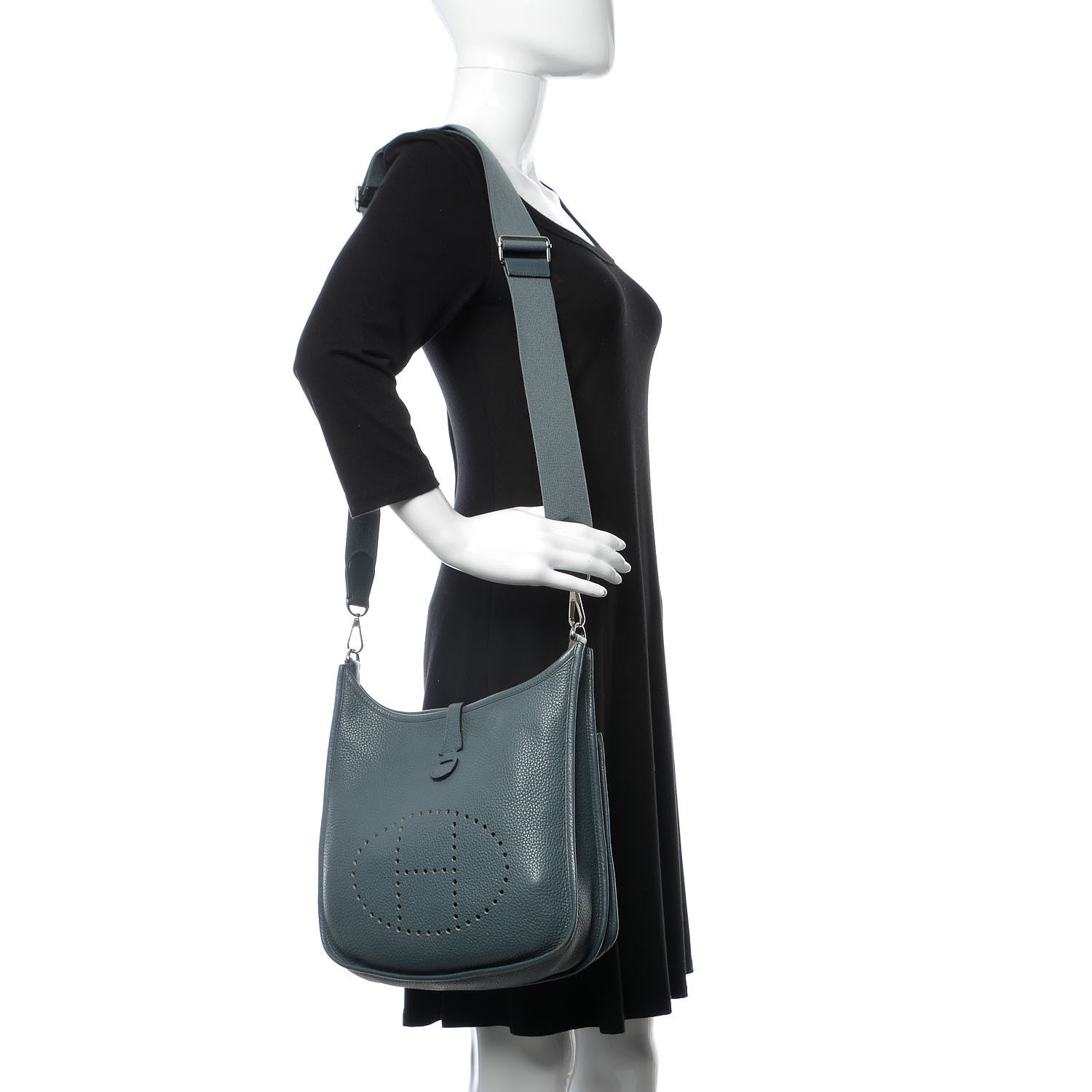 Hermes Taurillon Clemence Evelyne III PM Bleu Orage 2 of 18