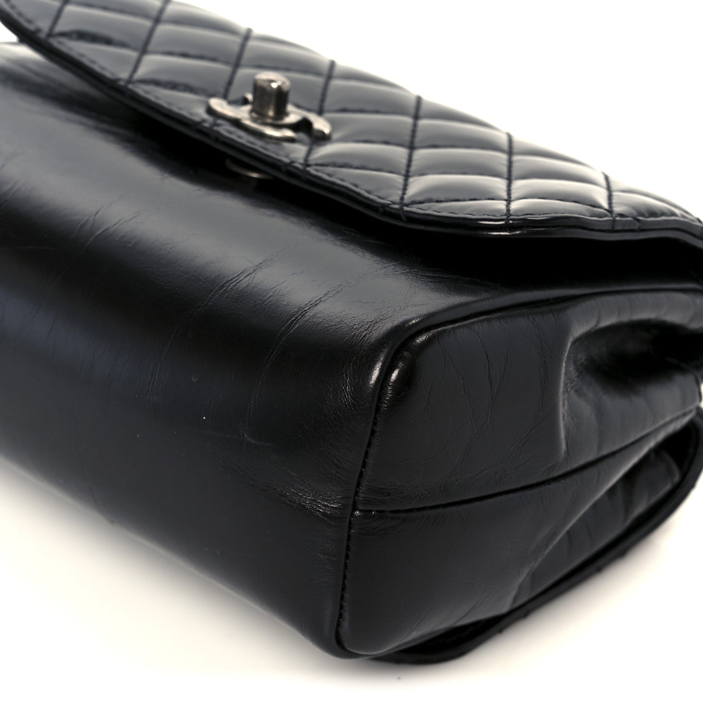 Glazed Calfskin Pilot Essentials Flap Black