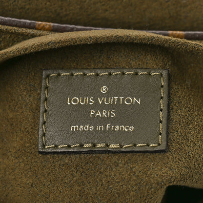 Louis Vuitton Monogram Locky BB Laurier 6 of 8