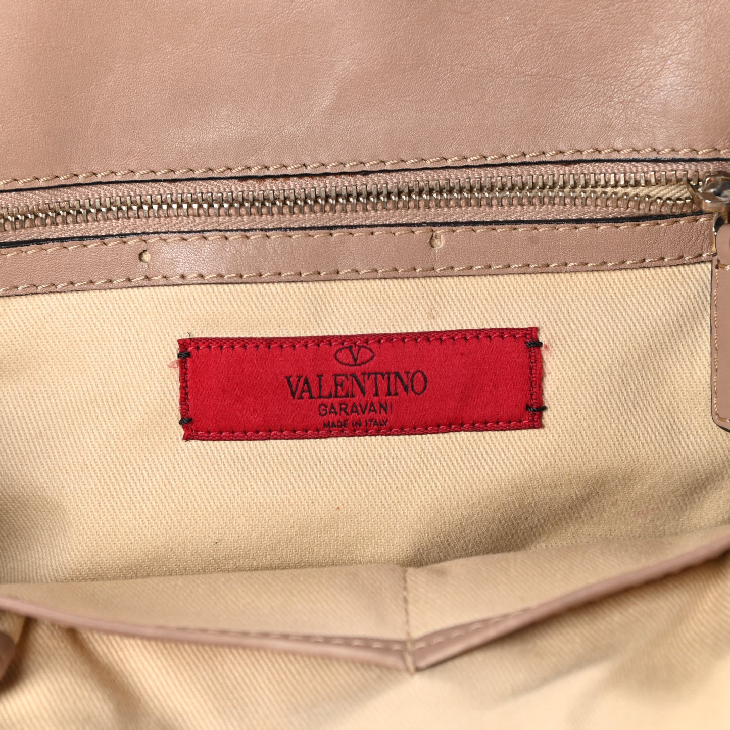 Calfskin Rockstud New Dome Bucket Tote Poudre