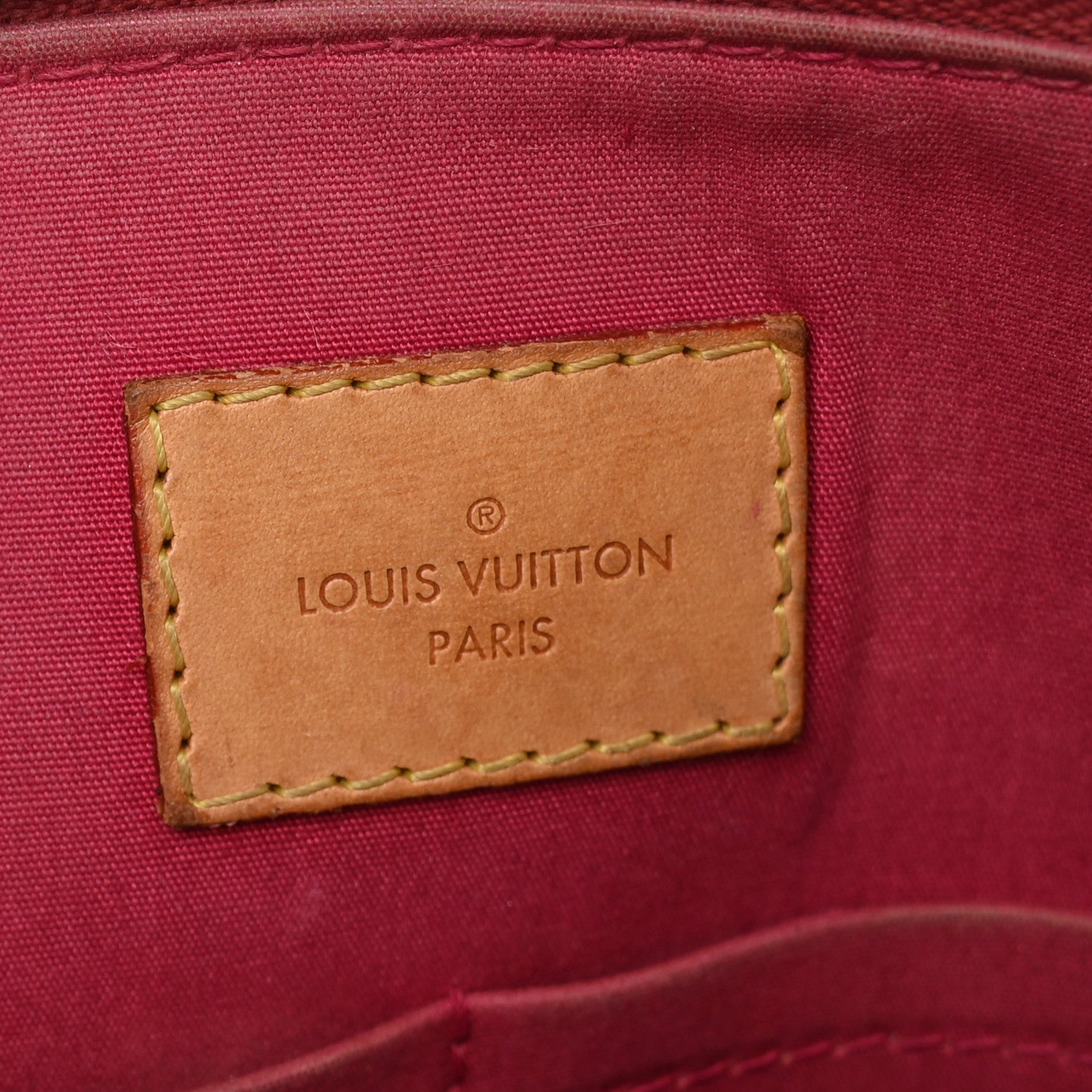 Louis Vuitton Vernis Alma MM Pomme D'Amour 6 of 7