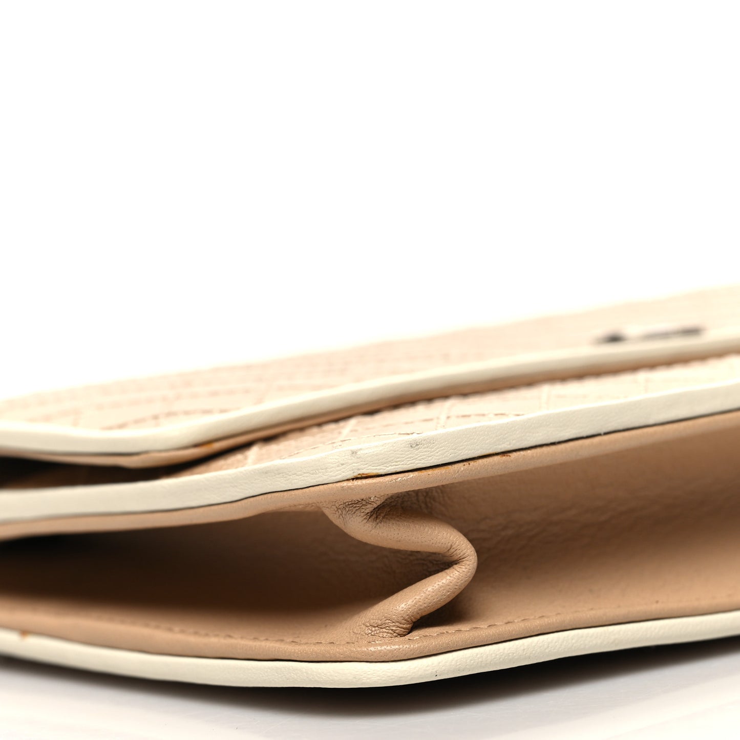 Grained Calfskin Diamond Stitched Wallet On Chain WOC Beige White