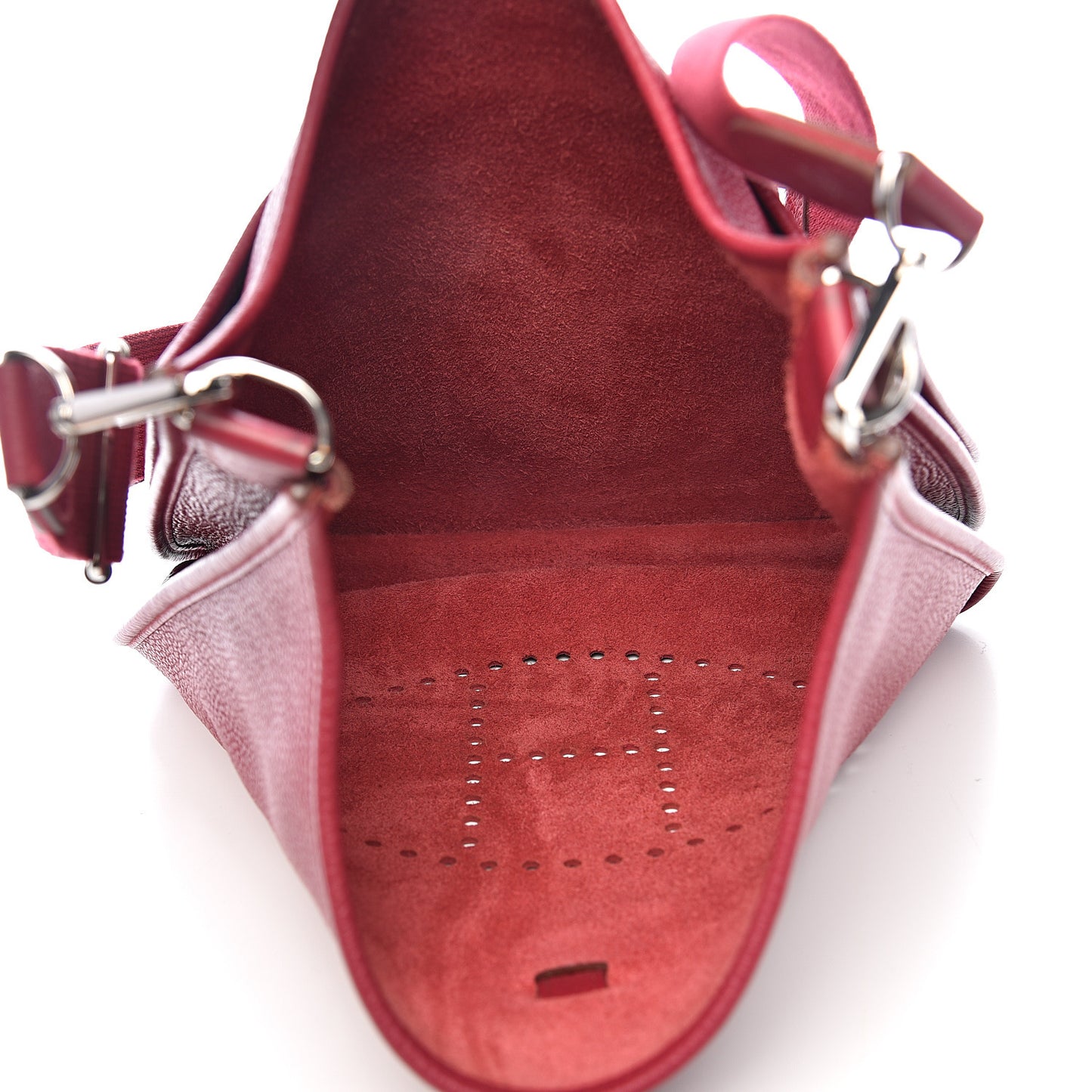 Taurillon Clemence Evelyne III GM Rubis