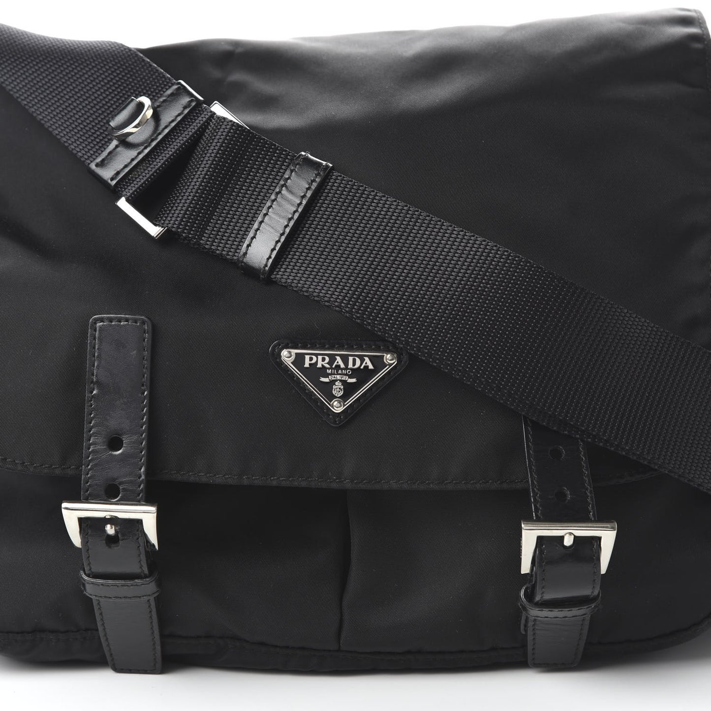 Nylon Vela Messenger Bag Black