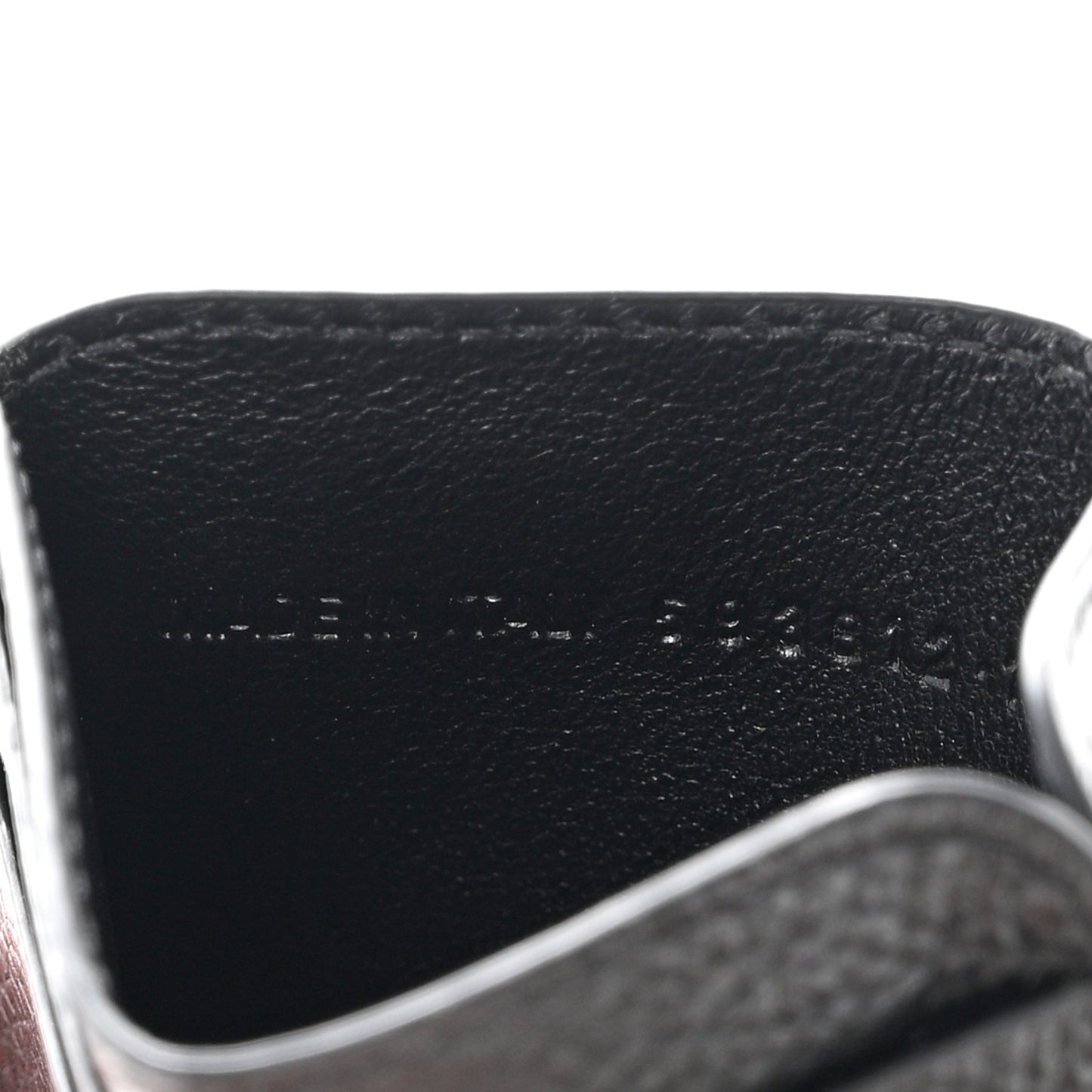 Grained Calfskin Logo Cash Rounded Card Holder Black White