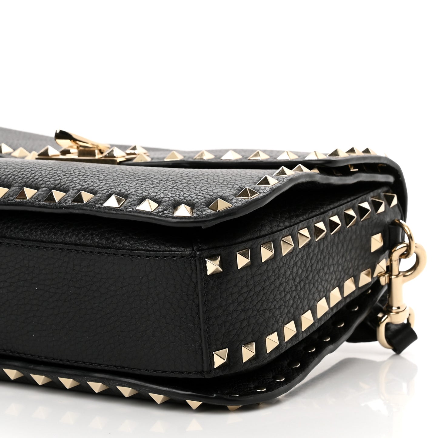 Pebbled Calfskin Medium Rockstud Flap Saddle Bag Black