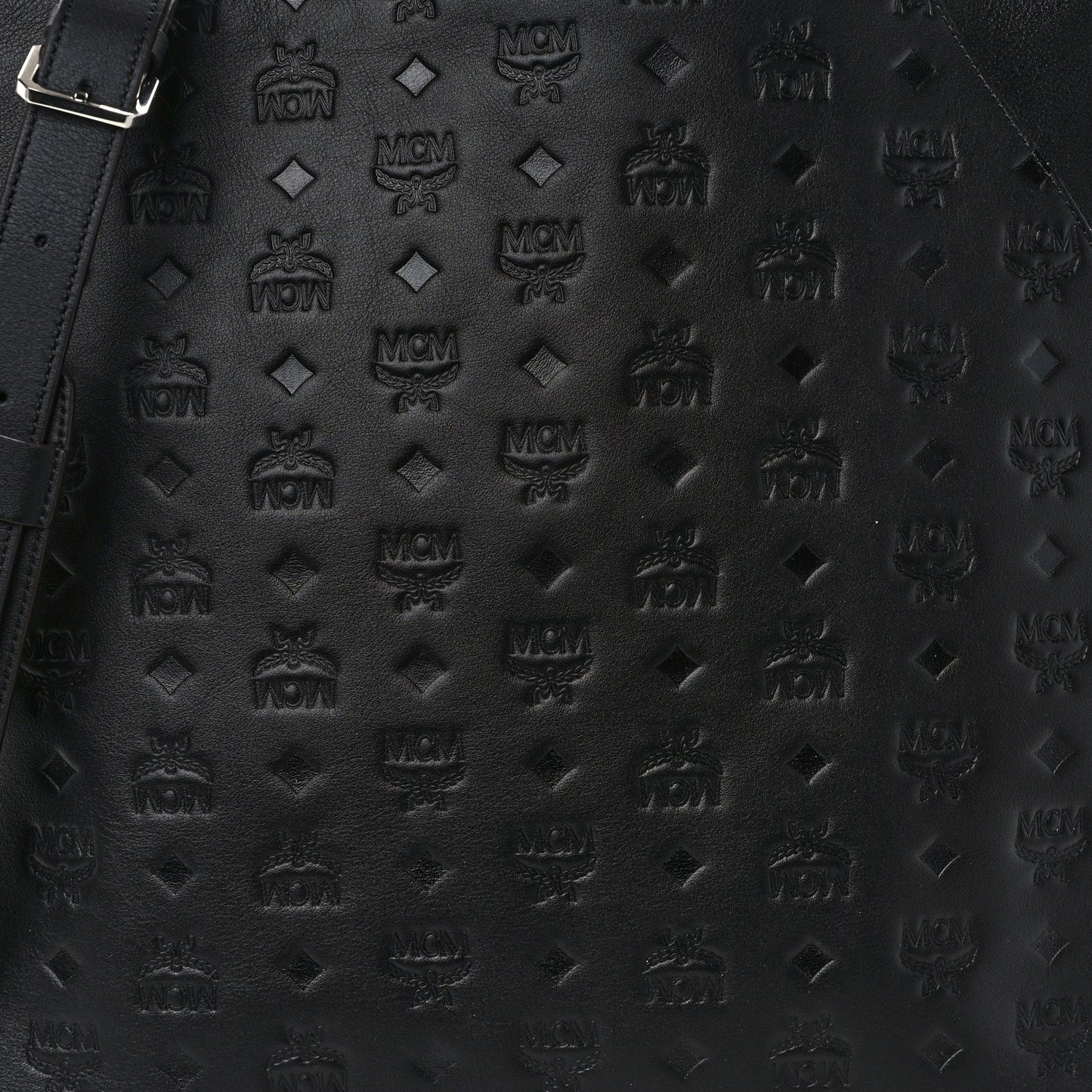 Calfskin Ottomar Large Klara Hobo Black Black