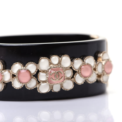 Chanel Resin Gripoix CC Cuff Black 9 of 13
