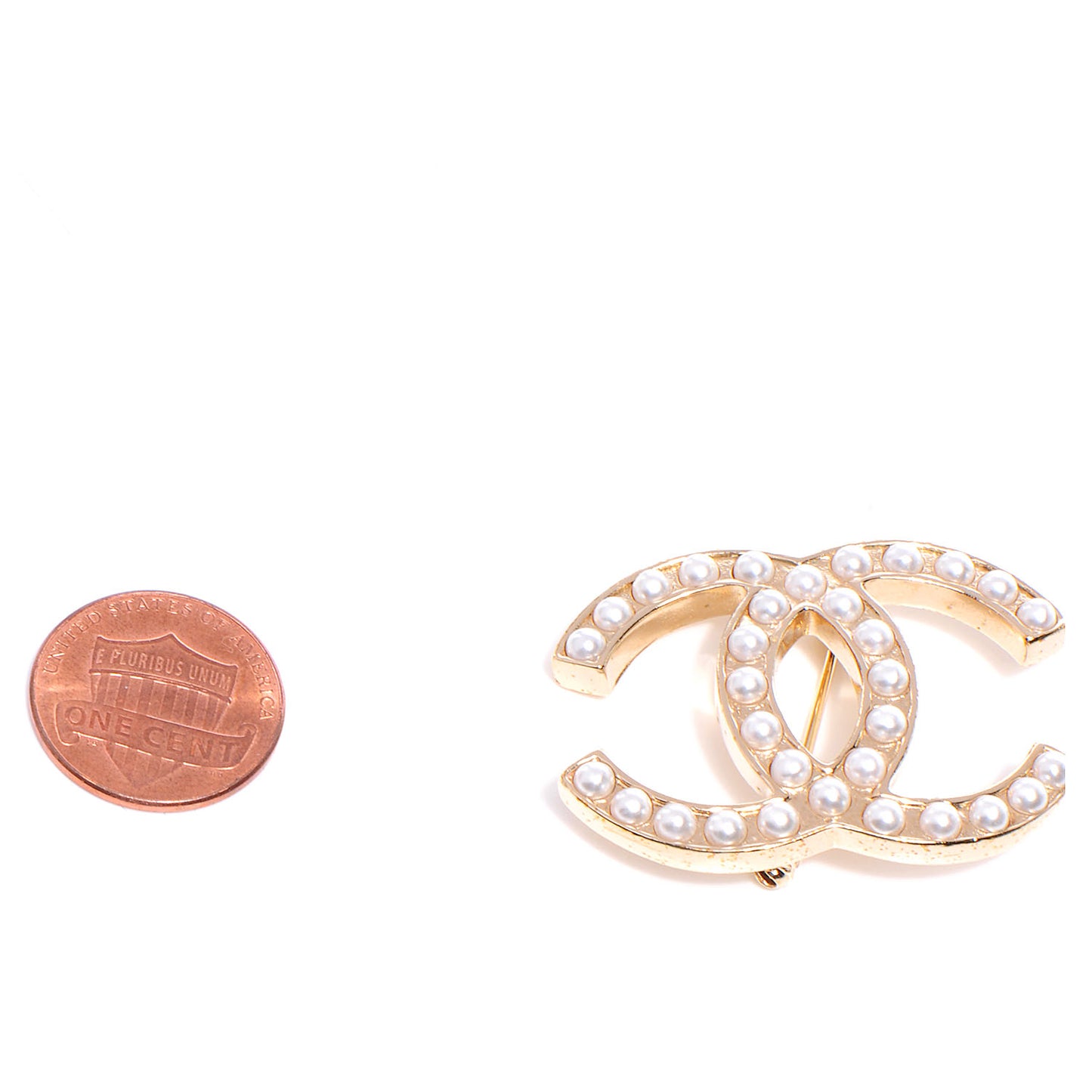 CC Pearl Brooch Pin Gold