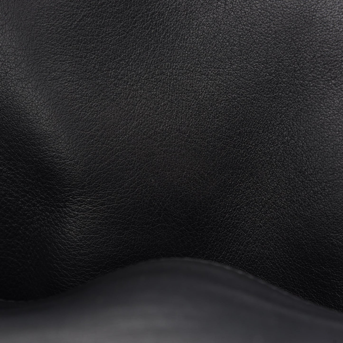 Calfskin Tweed Enchained XL Boy Flap Black