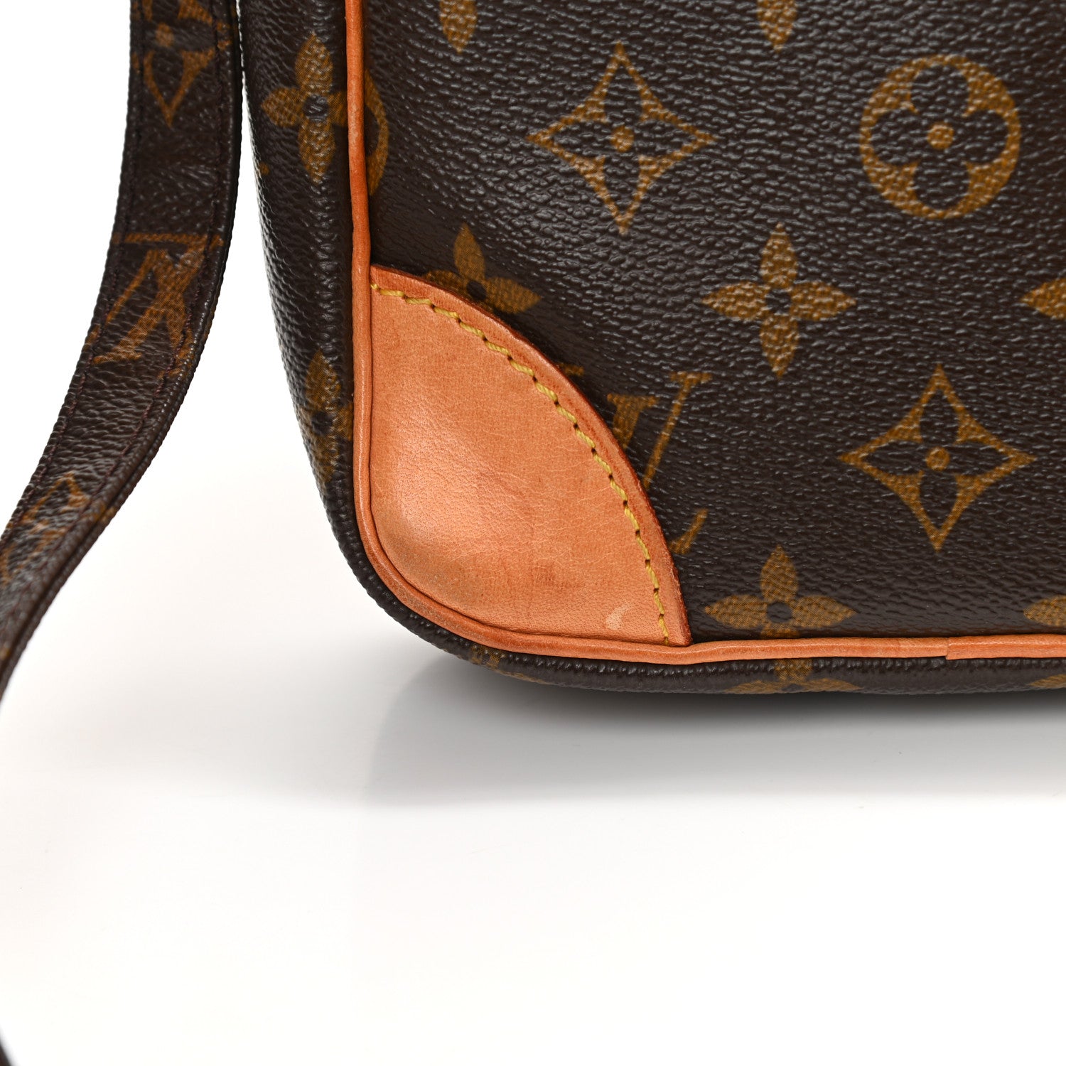 Louis Vuitton Monogram Danube 21 14 of 15