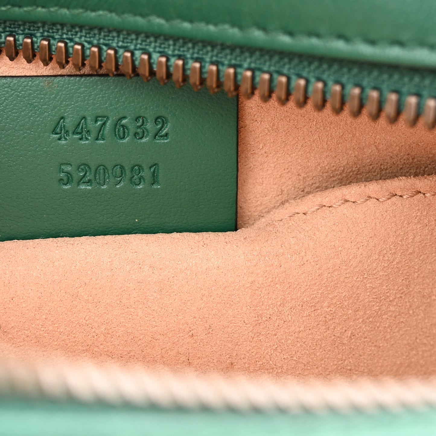 Calfskin Matelasse Small GG Marmont Chain Shoulder Bag Emerald Green