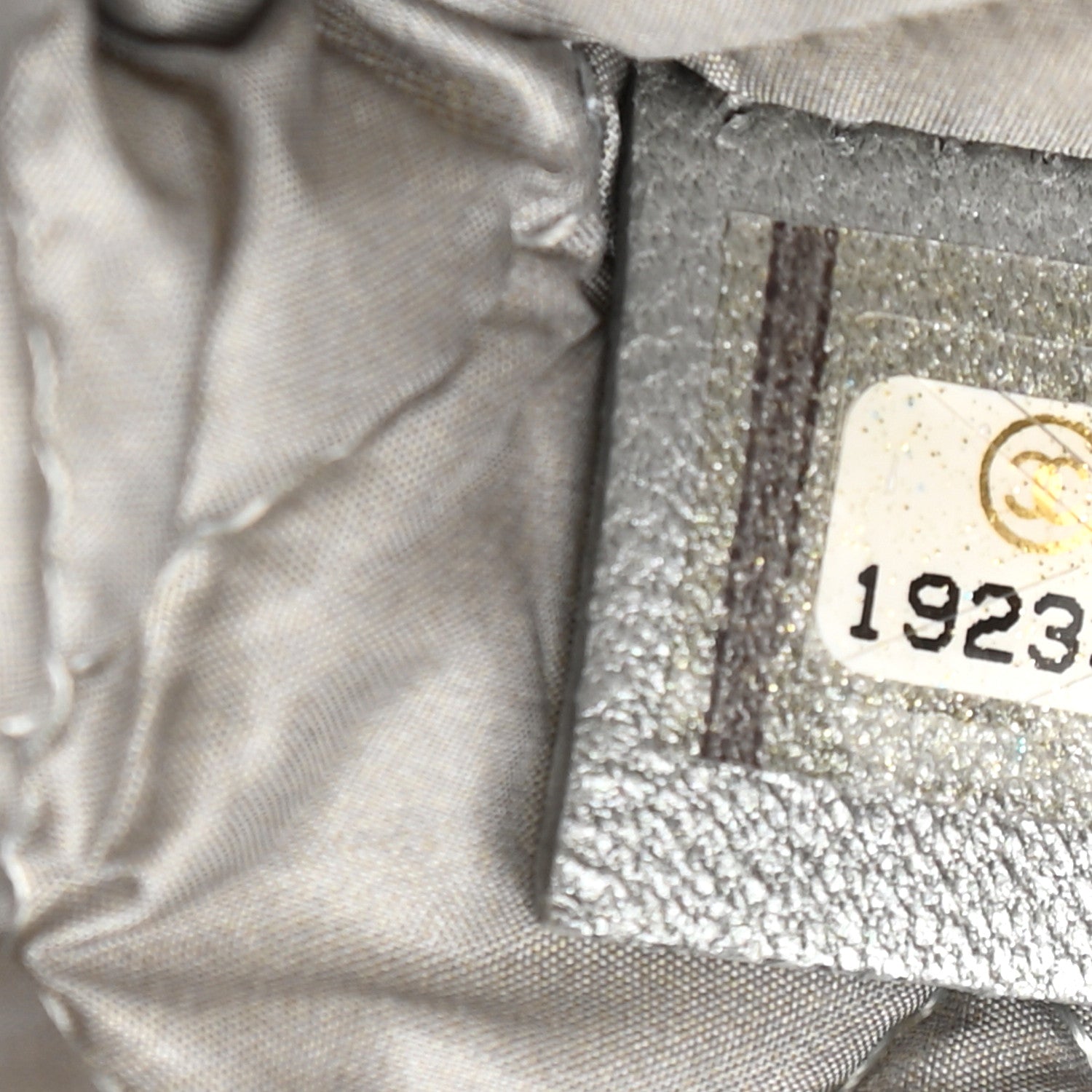 Chanel Metallic Lambskin Quilted Reissue Cosmetic Case Silver 7 of 9