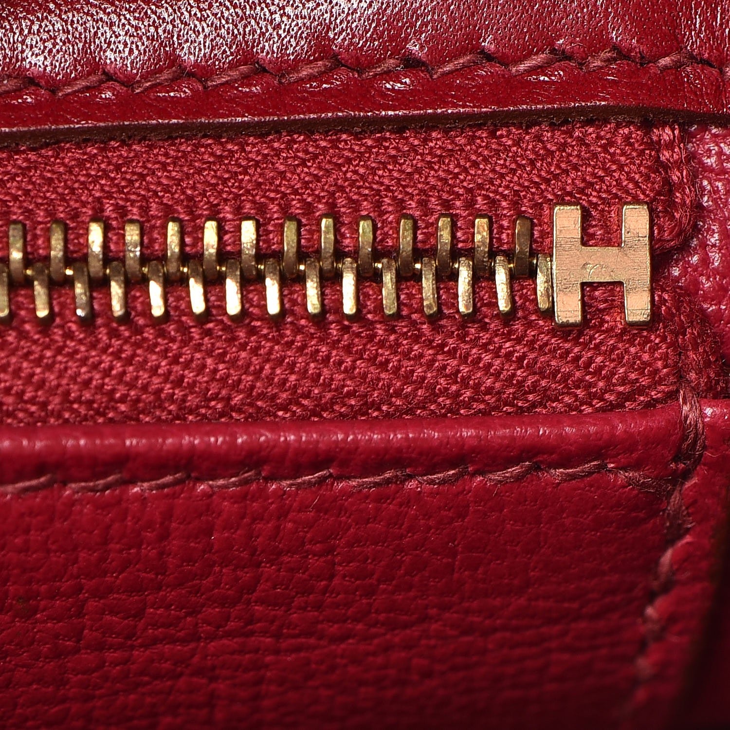 Hermes Tadelakt Ghillies Kelly 32 Rubis 24 of 39