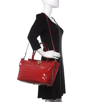 Valentino Garavani Patent Monochrome Medium Rockstud Tote Rosso Valentino 2 of 11
