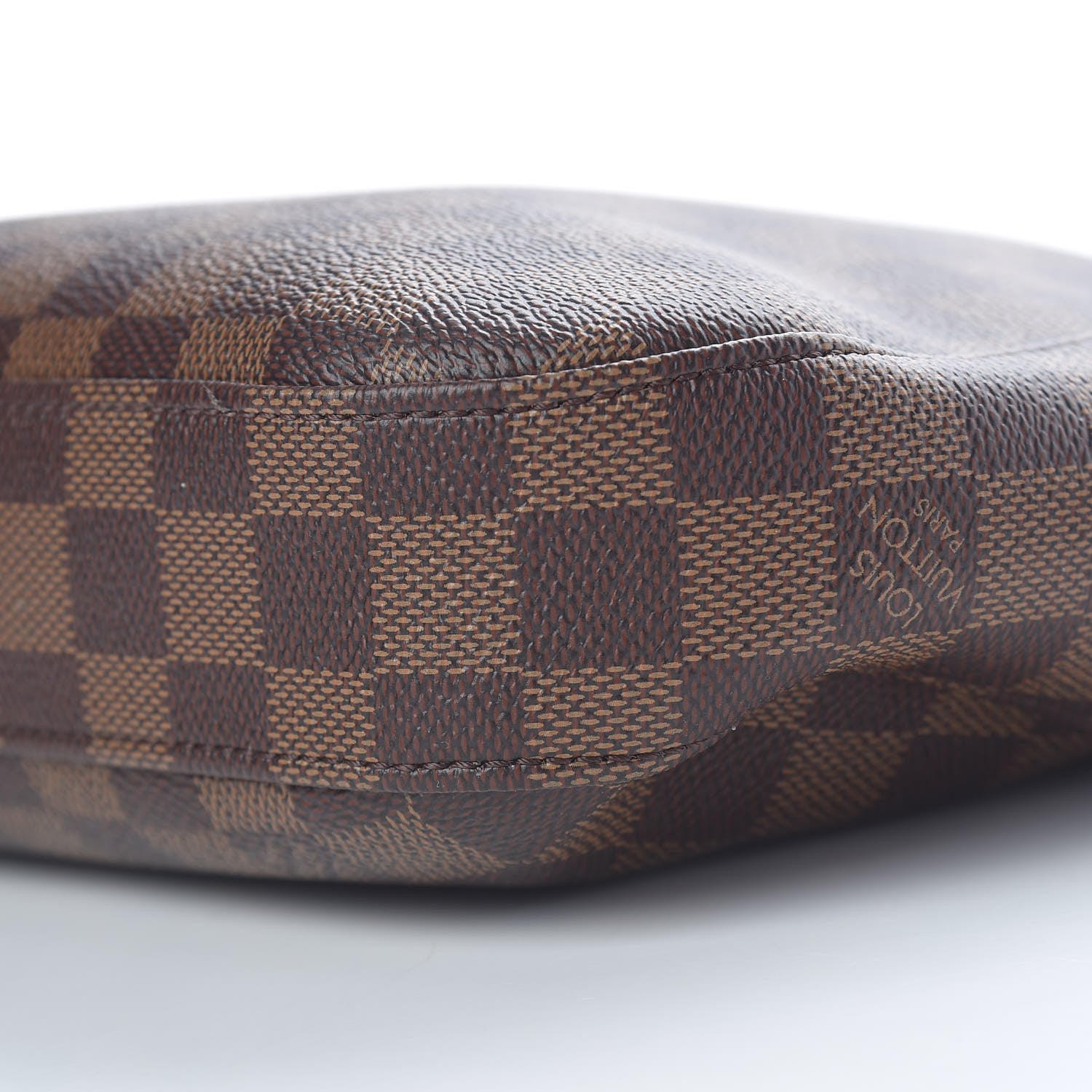 Louis Vuitton Damier Ebene South Bank Besace 11 of 13