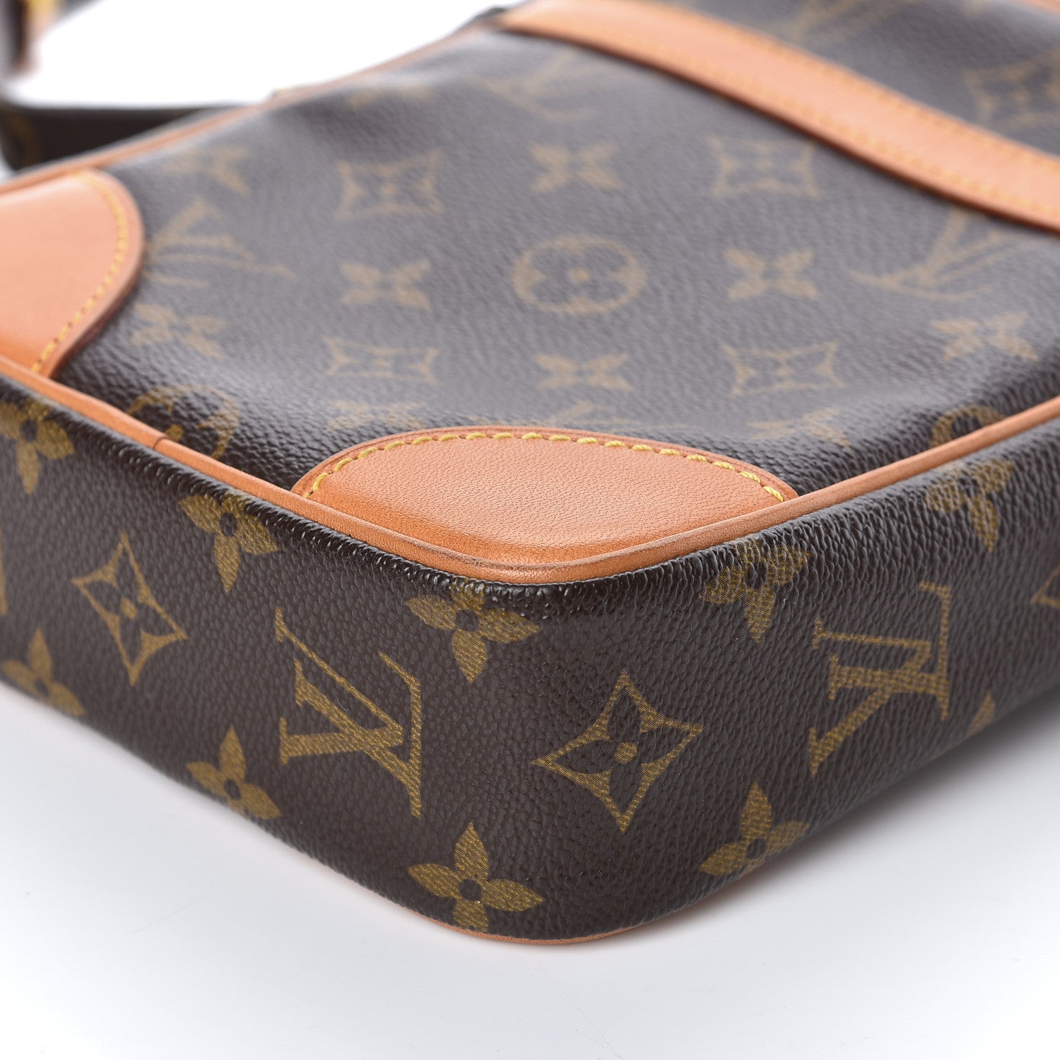 Louis Vuitton Monogram Danube 21 9 of 10