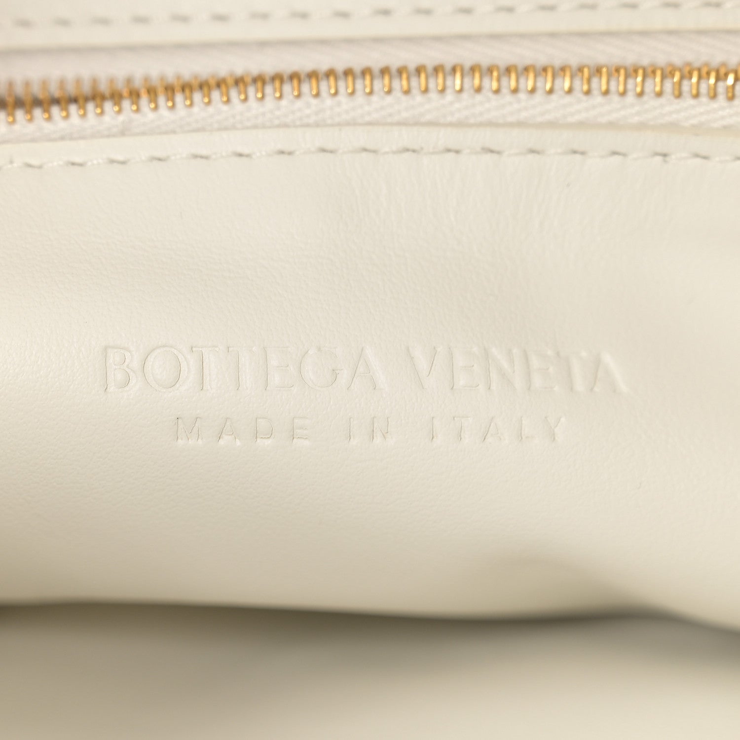 Bottega Veneta Calfskin Intrecciato Large Hop White 6 of 10