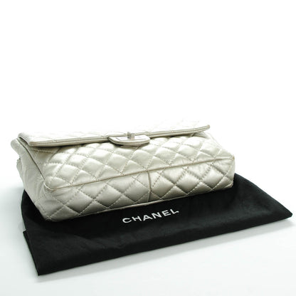 Chanel Metallic Calfskin Quilted 2.55 Reissue Clutch Silver 4 of 7