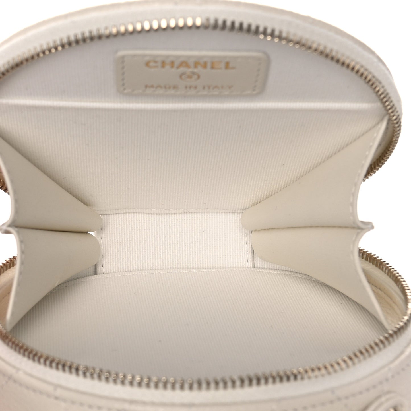 Caviar Quilted Round Handle With Care Vanity With Chain White