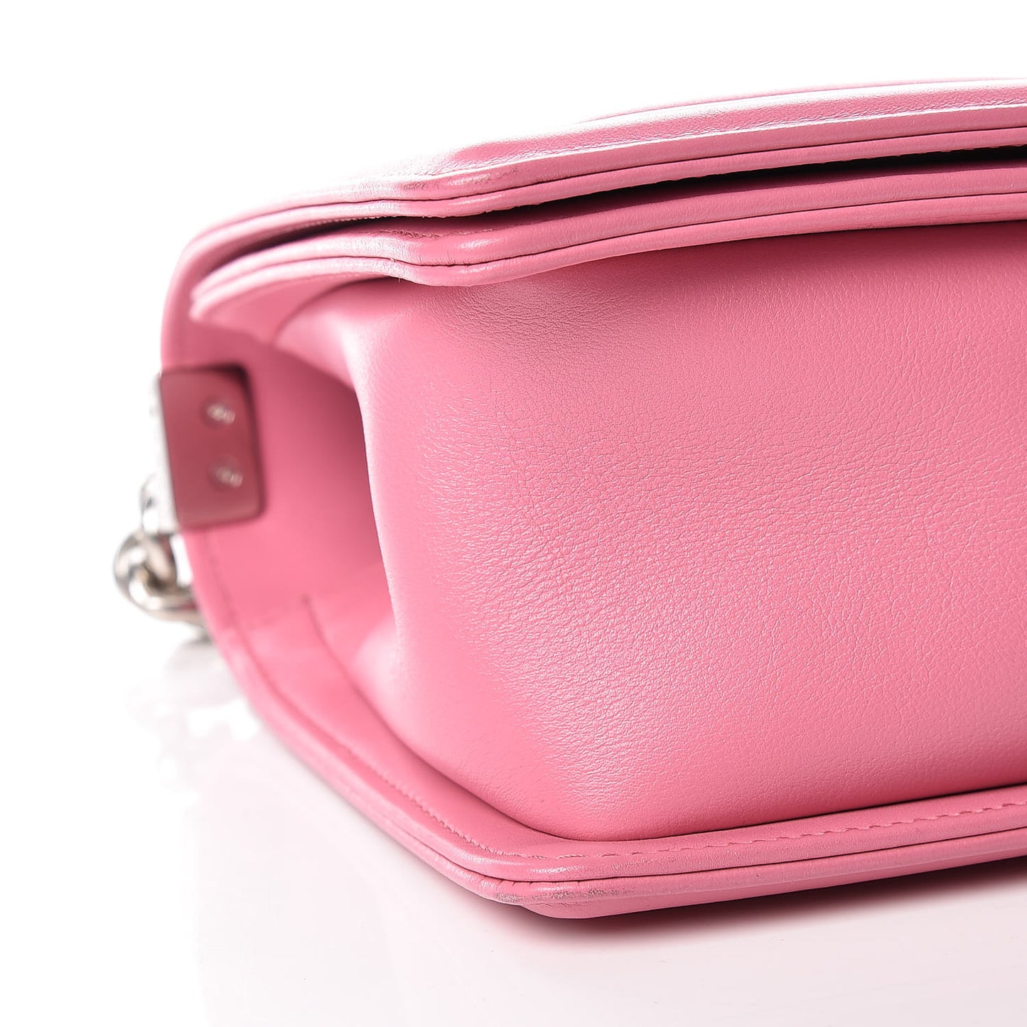 Lambskin Chevron Quilted Medium Boy Flap Pink
