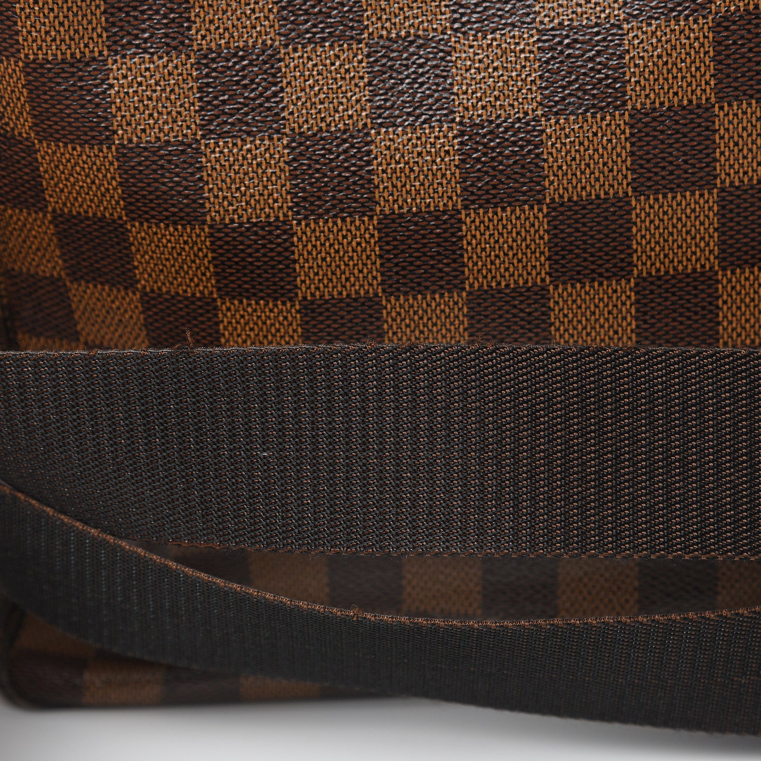 Louis Vuitton Damier Ebene Broadway Messenger Bag 13 of 20