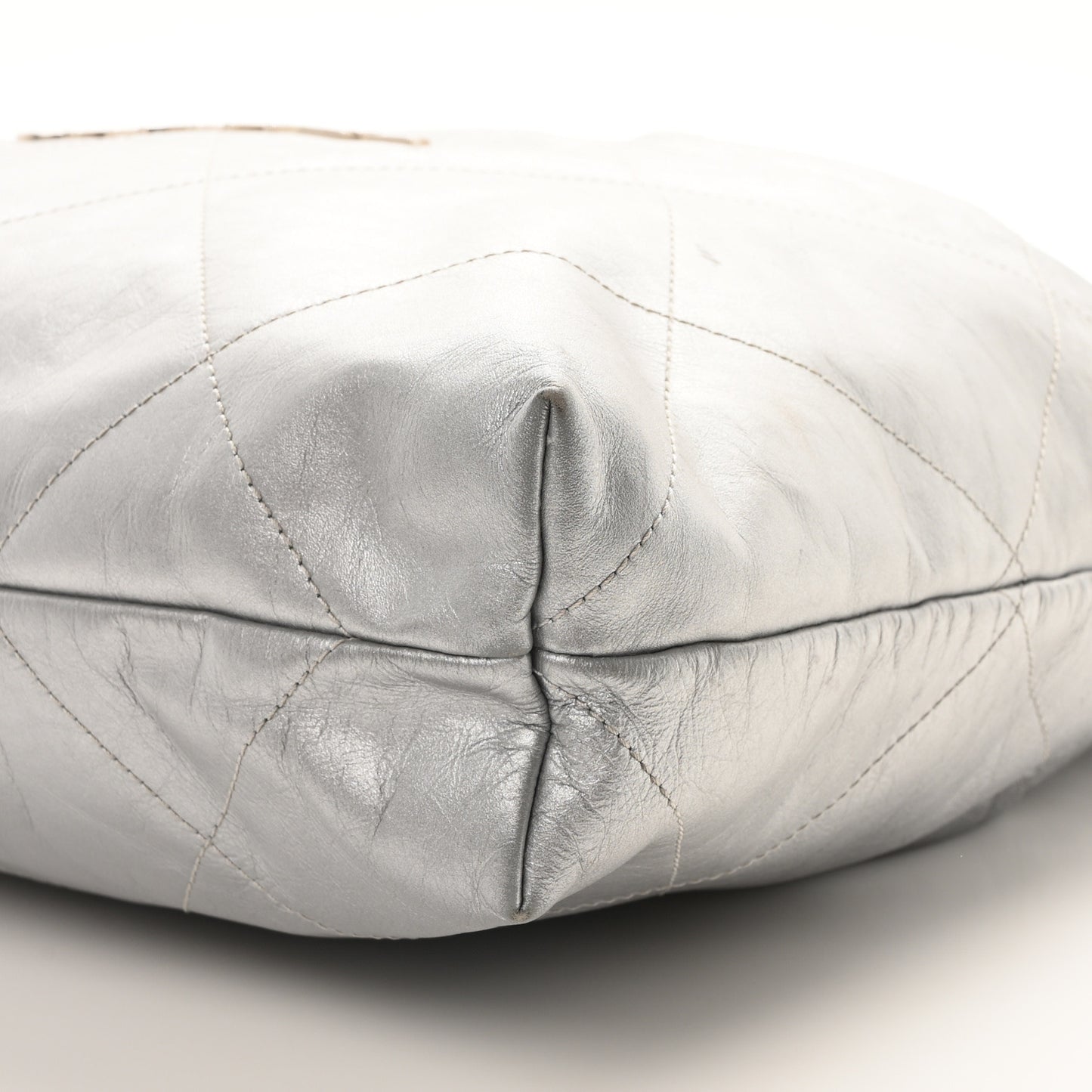 Metallic Calfskin Quilted Chanel 22 Silver