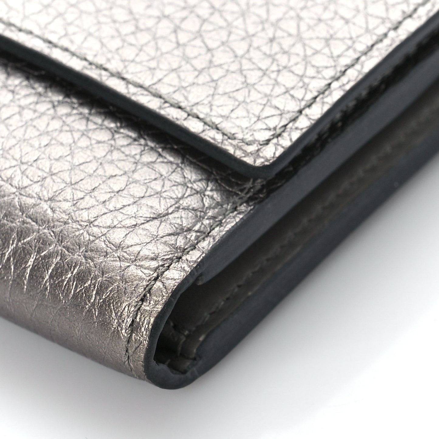 Taurillon Capucines Compact Wallet Silver