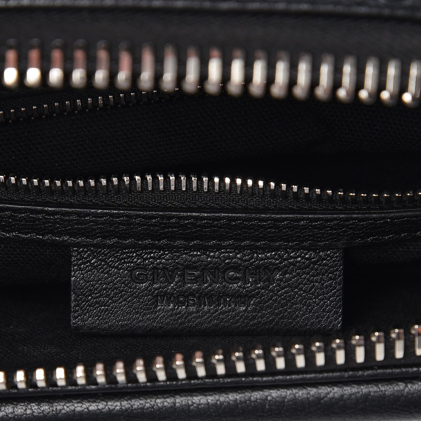 Sugar Goatskin Small Antigona Black