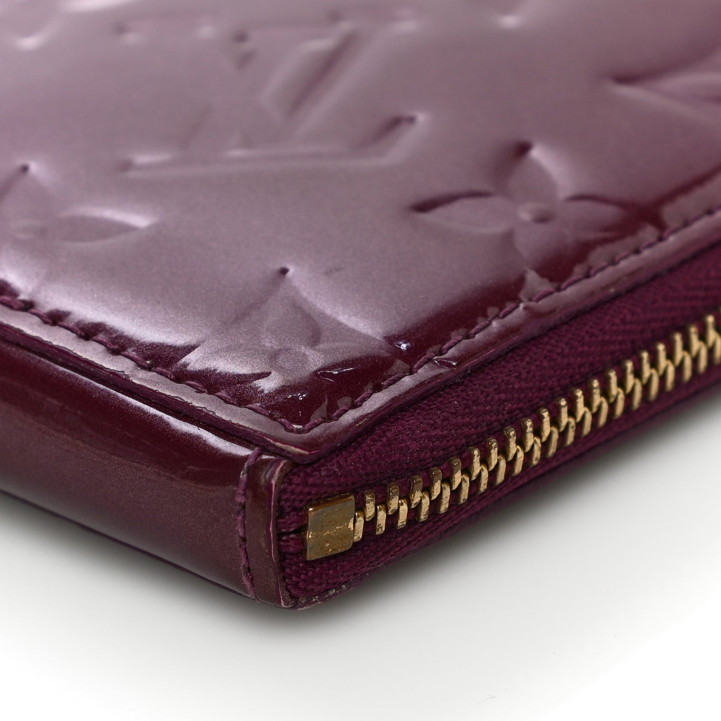 Vernis Heart Coin Purse Violet
