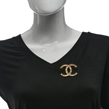 Chanel CC Brooch Gold 2 of 4