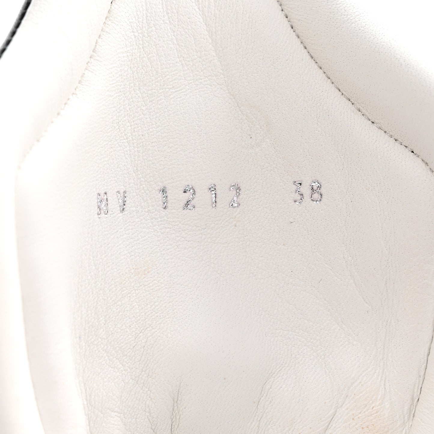 LV X YK Calfskin Monogram Dots Monogram Archlight Sneakers 38 White