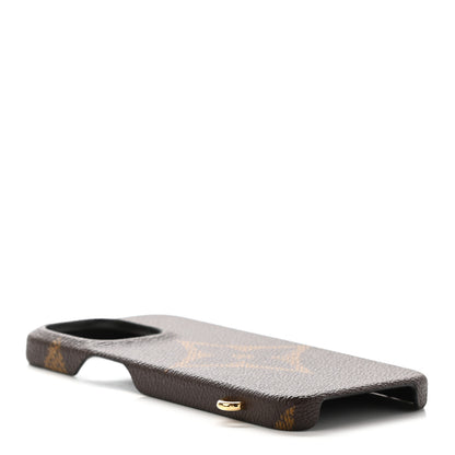 Louis Vuitton Reverse Monogram Giant iPhone 13 Pro Bumper On Strap 3 of 7