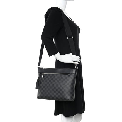 Louis Vuitton Damier Graphite Mick MM 2 of 10