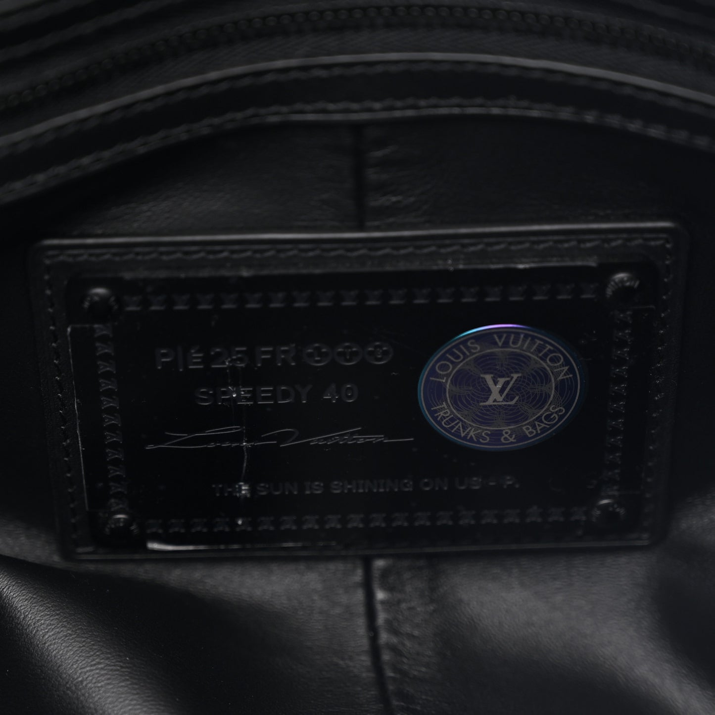 Calfskin Monogram Speedy P9 Bandouliere 40 Ultra Black