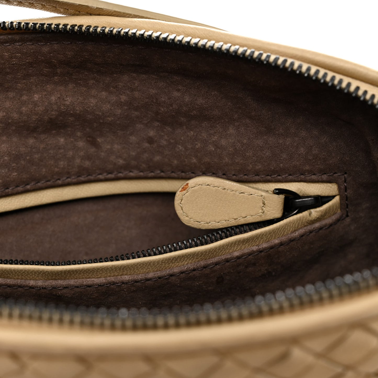 Nappa Intrecciato Nodini Crossbody Messenger Mink