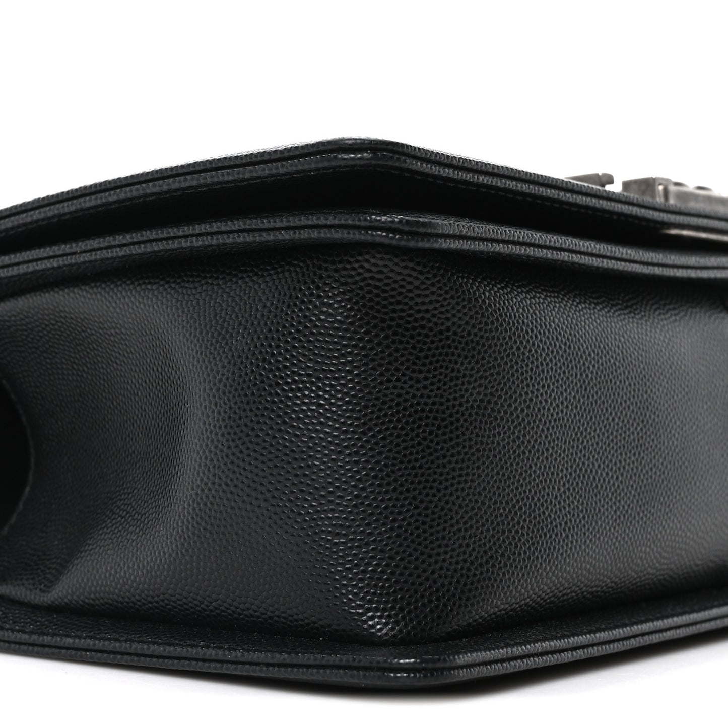 Caviar Quilted Medium Boy Flap Black